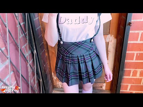 ❤️ Schoolgirl Sucks a dick gu domhainn agus fucks an àite clasaichean. ❤❌  Gnè càileachd  aig gd.virtsextor.ru ☑